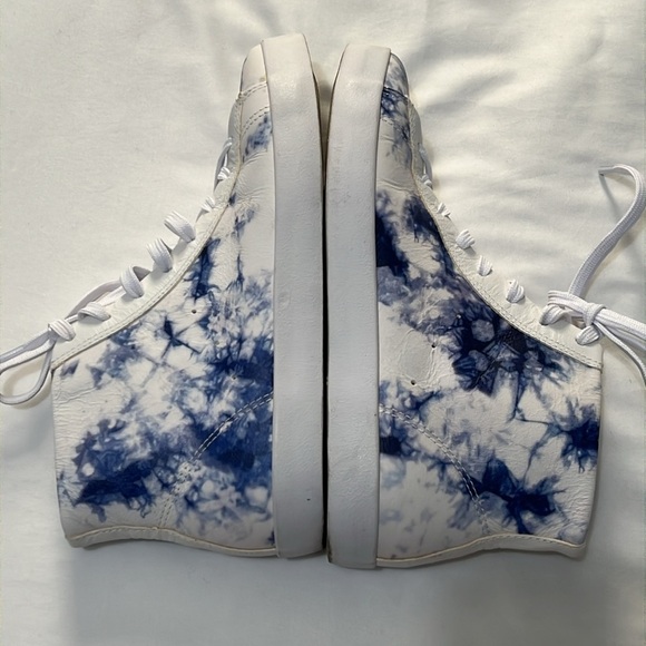 OTBT Hologram White/Blue Tie Dye Leather High-Top Sneakers - Picture 5 of 11